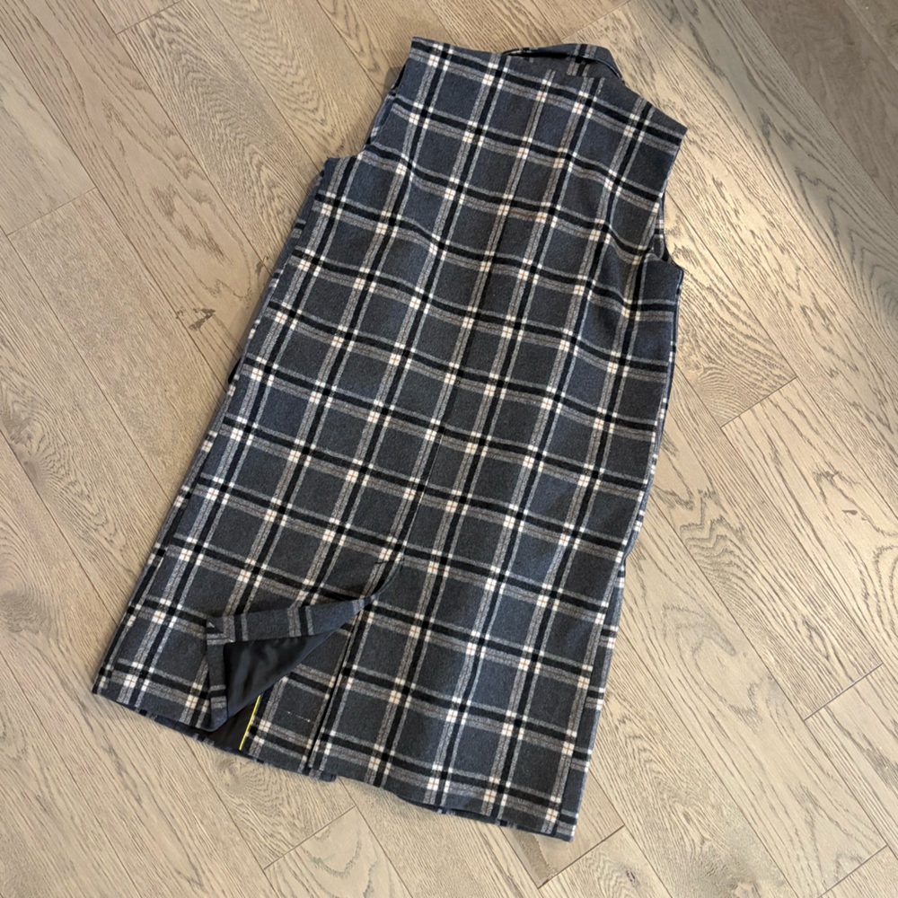 Women’s Plaid Double-Breasted Vest - Picture 6 of 6